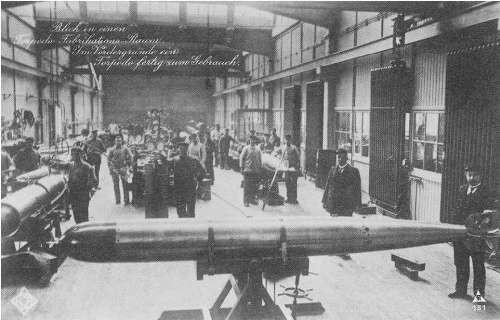 Torpedo-Fabrikationshalle